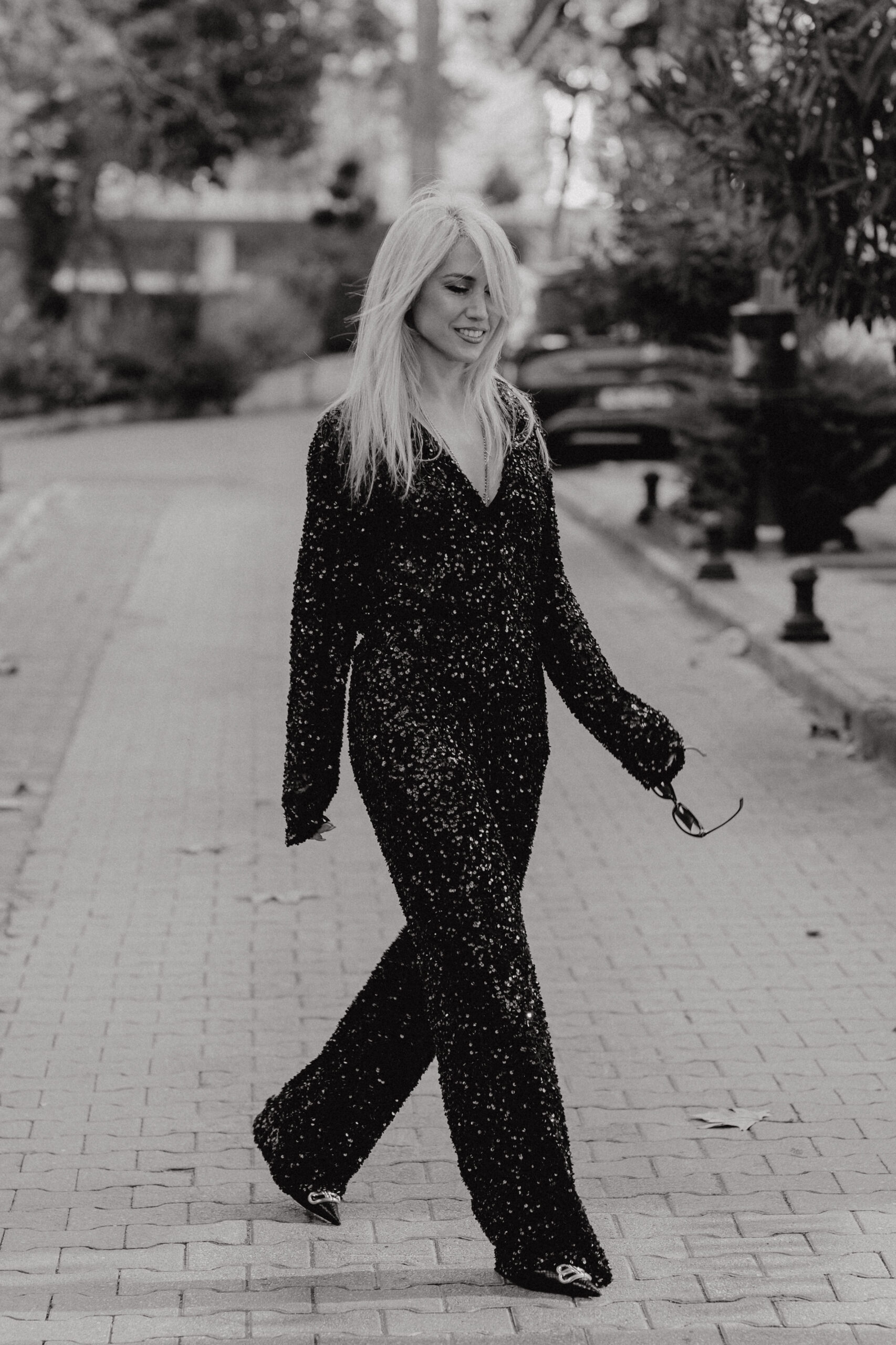 Black Luna Sequins Set - Image 2