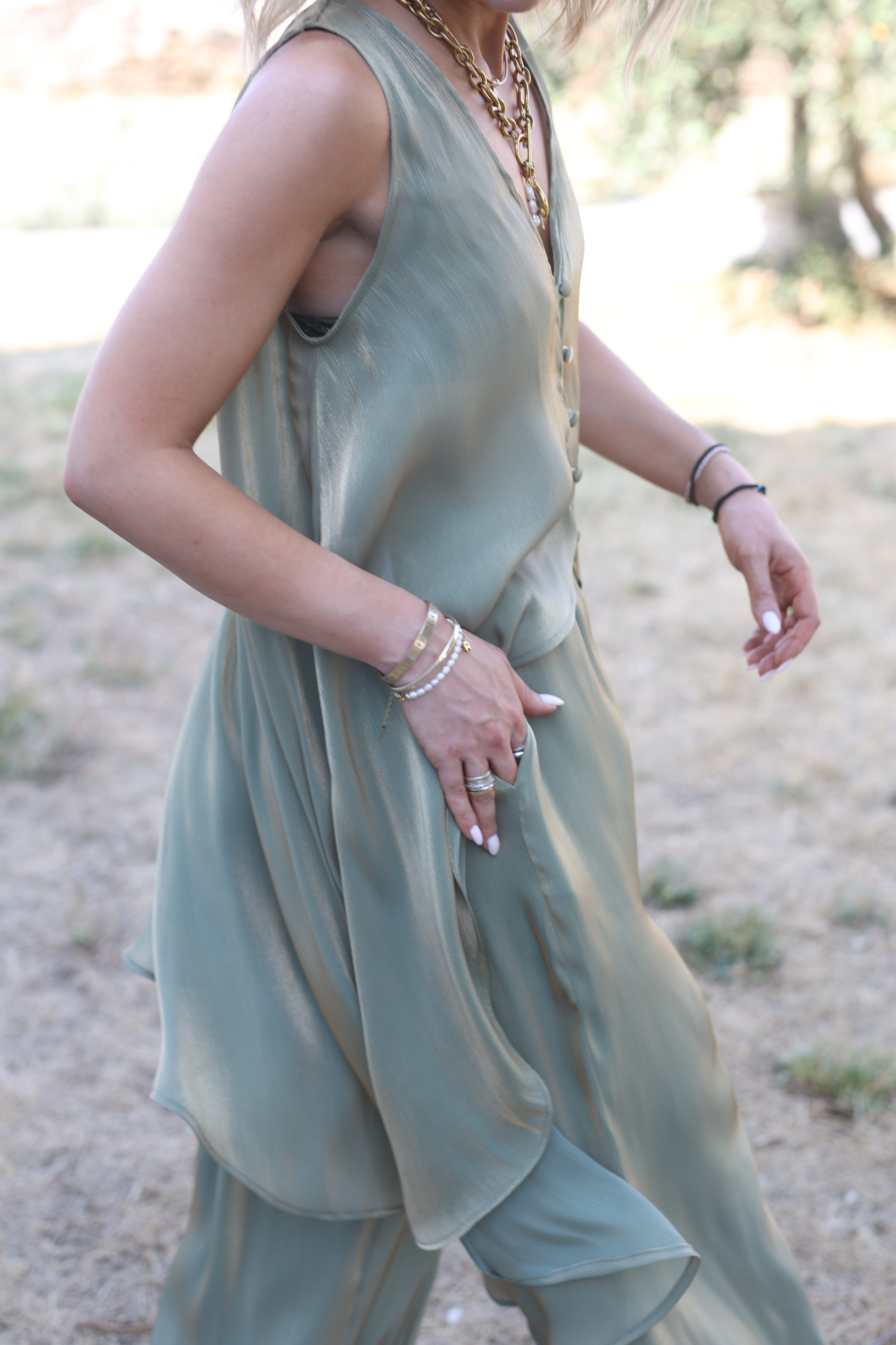 Ethereal Khaki Set - Image 4